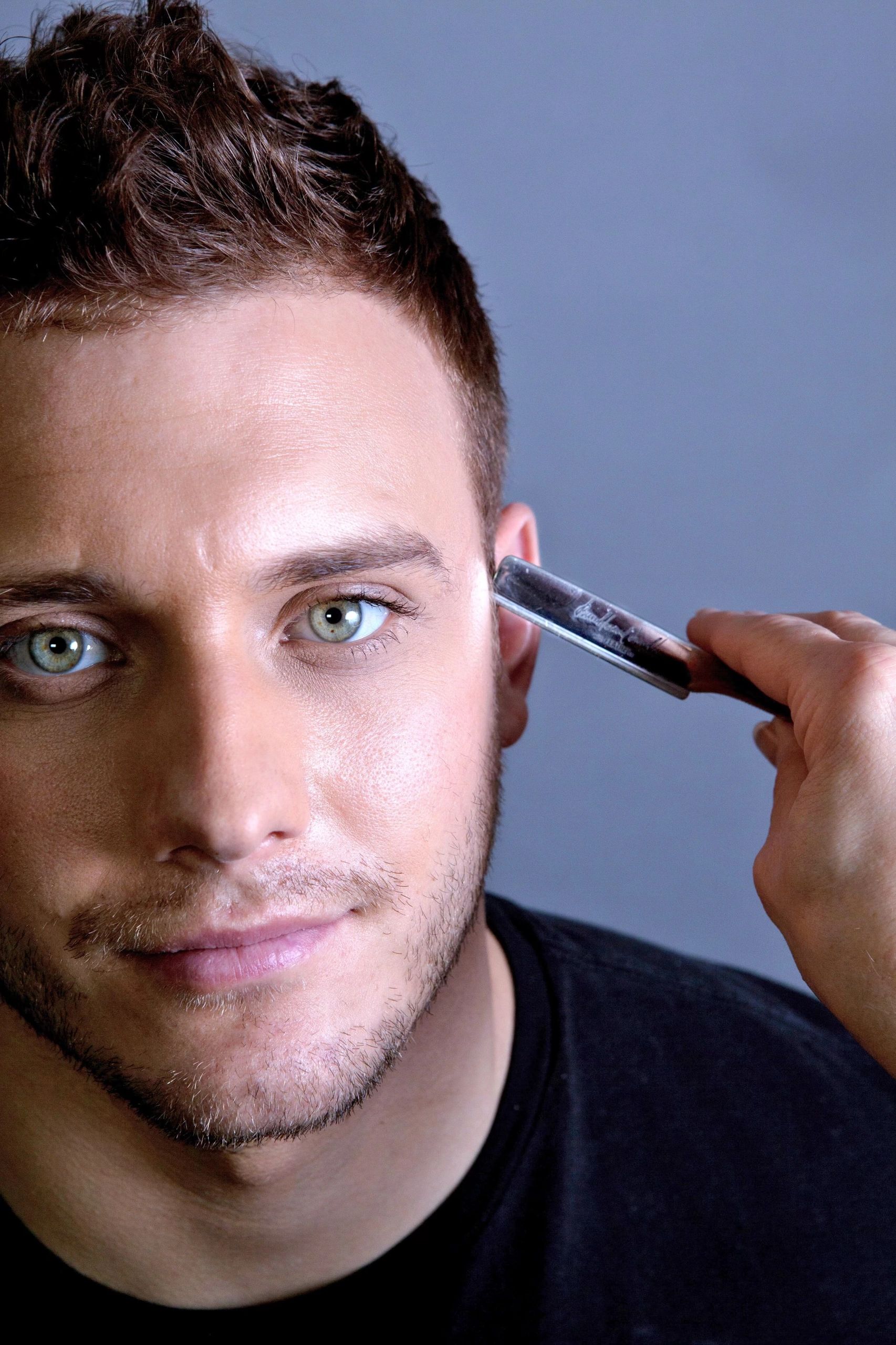 Beauty artist at work